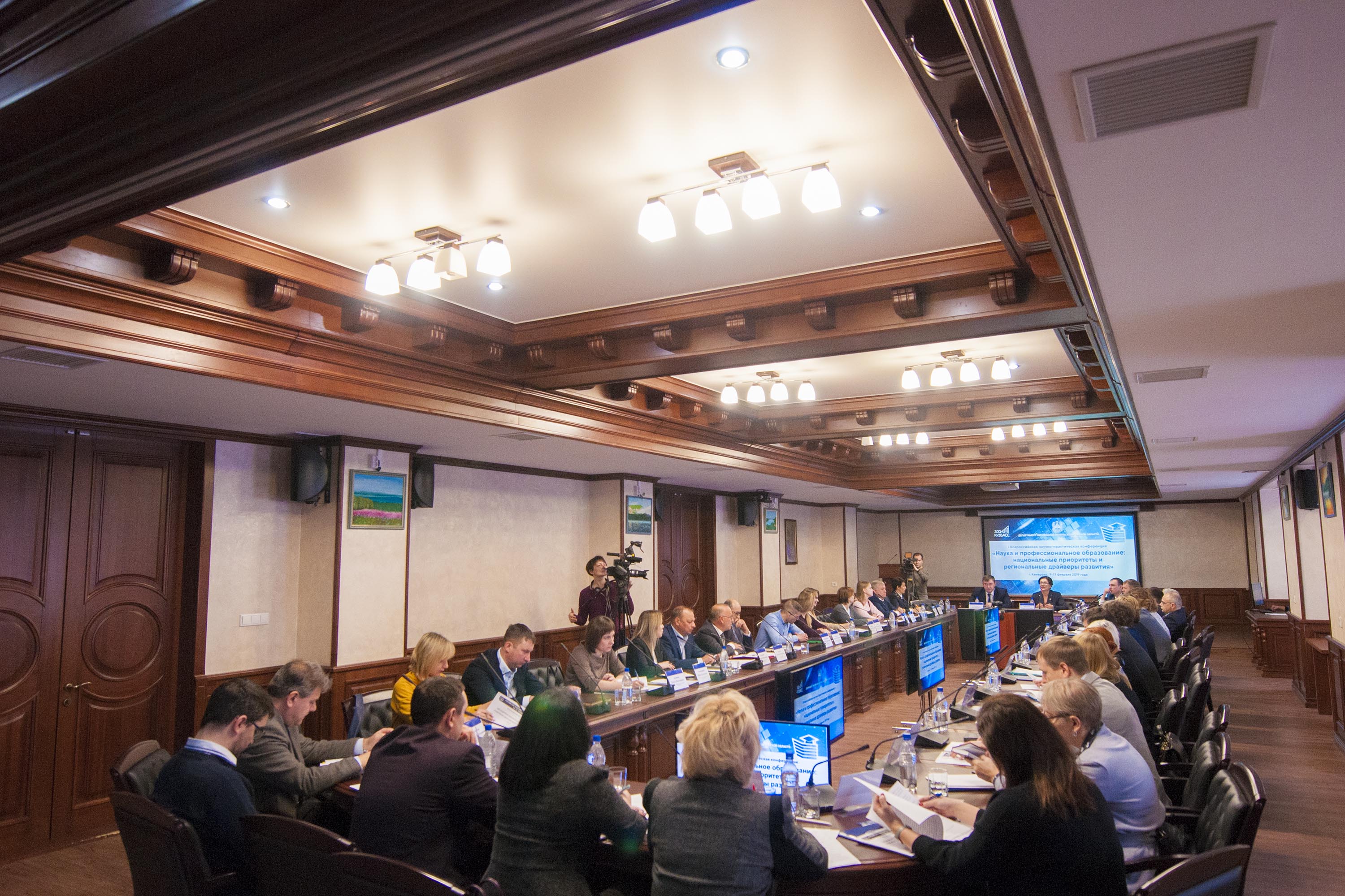 Представители кузбасских вузов и бизнес-сообщества обсудили актуальные вопросы подготовки кадров 