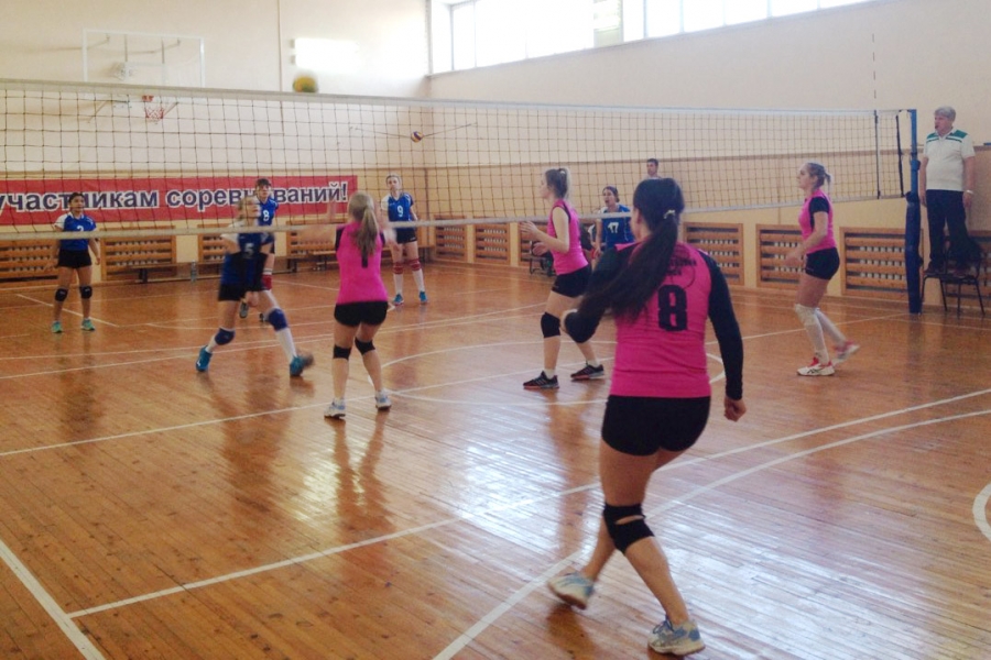 Областное первенство по волейболу среди студентов техникумов и колледжей завершилось в Кузбассе