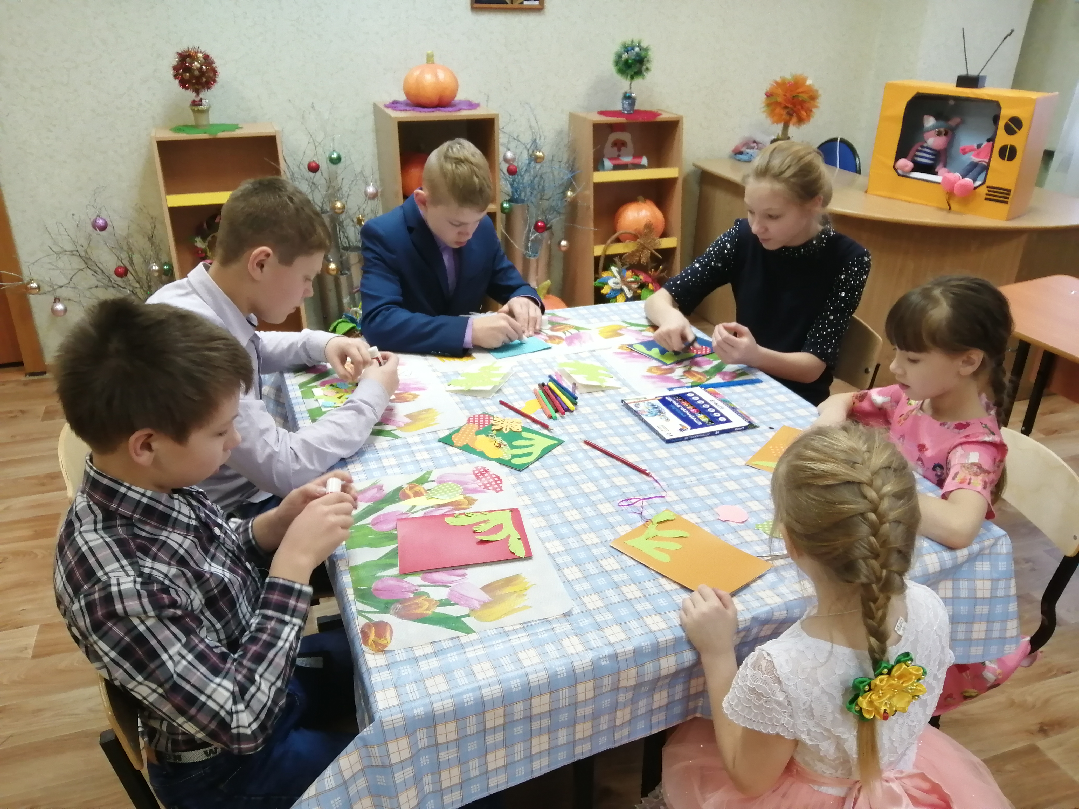 Воспитанники кузбасских детских домов участвуют в благотворительной акции «Согревая сердца» 