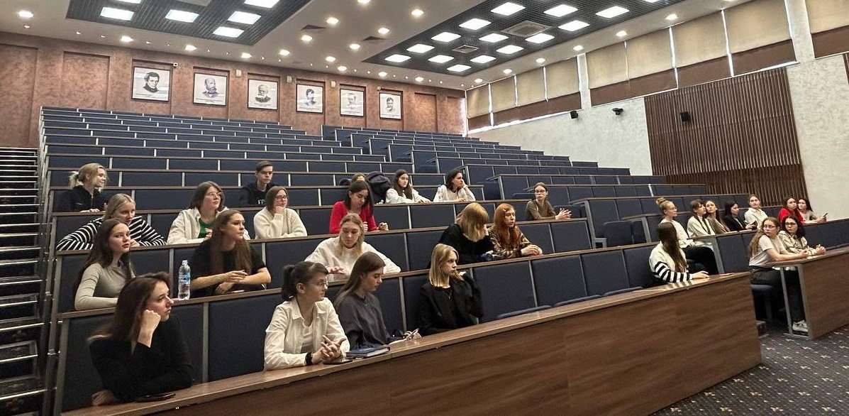 В Кемерово состоялась встреча-презентация с участниками Корпуса общественных наблюдателей – студентами Кемеровского государственного университета