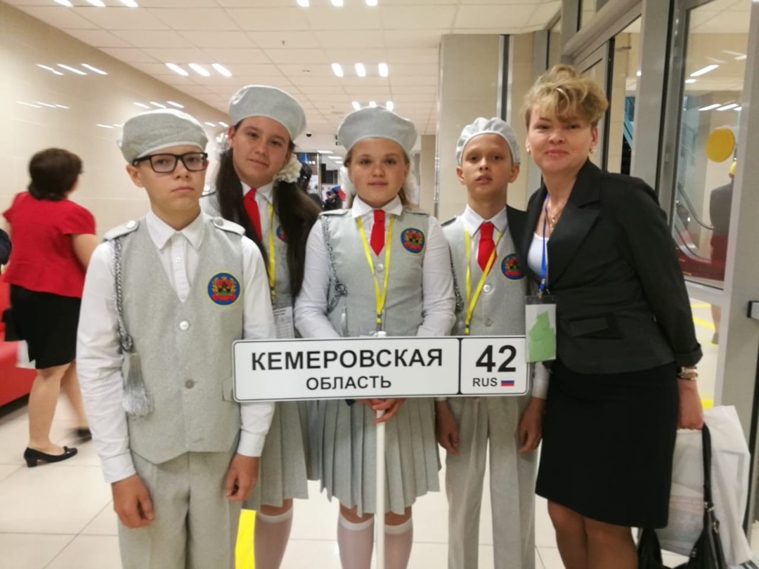 Кузбасские школьники представляют область в финале Всероссийского конкурса ЮИД «Безопасное колесо»