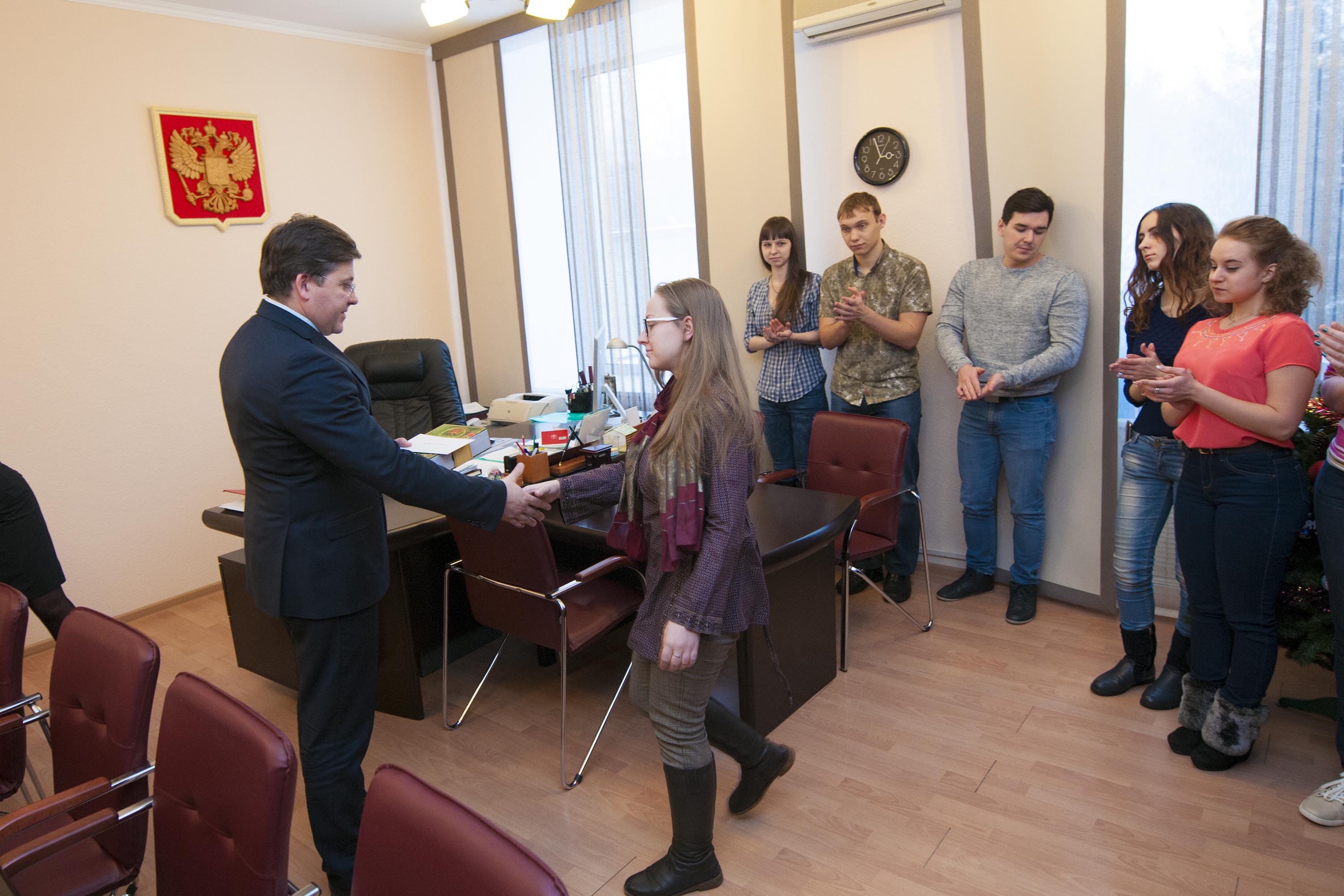 12 января состоялось вручение компенсации части расходов по найму жилого помещения для студентов, обучающихся в образовательных организациях высшего образования Кемеровской области 