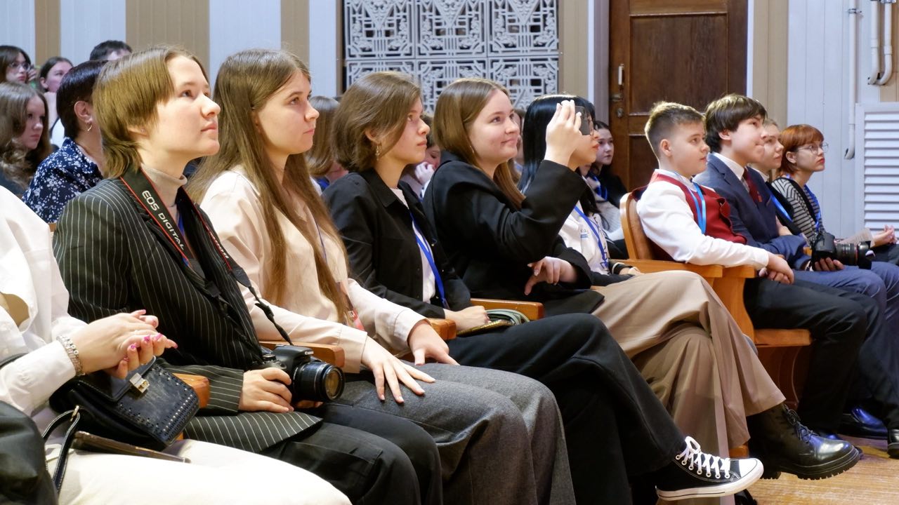 В Кузбассе прошёл областной Форум актива юных журналистов и блогеров регионального детского медиацентра «НАШЕ ВРЕМЯ. КУЗБАСС»