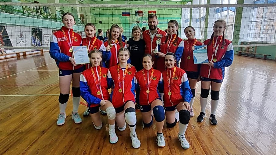 Волейбольная команда Кузбасского центра физвоспитания стала победителем Первенства Кузбасса по волейболу среди девушек до 15 лет