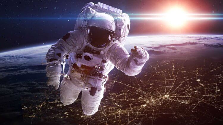 Кузбасские школьники и студенты могут принять участие в конкурсе эссе «Мой герой – космонавт» 