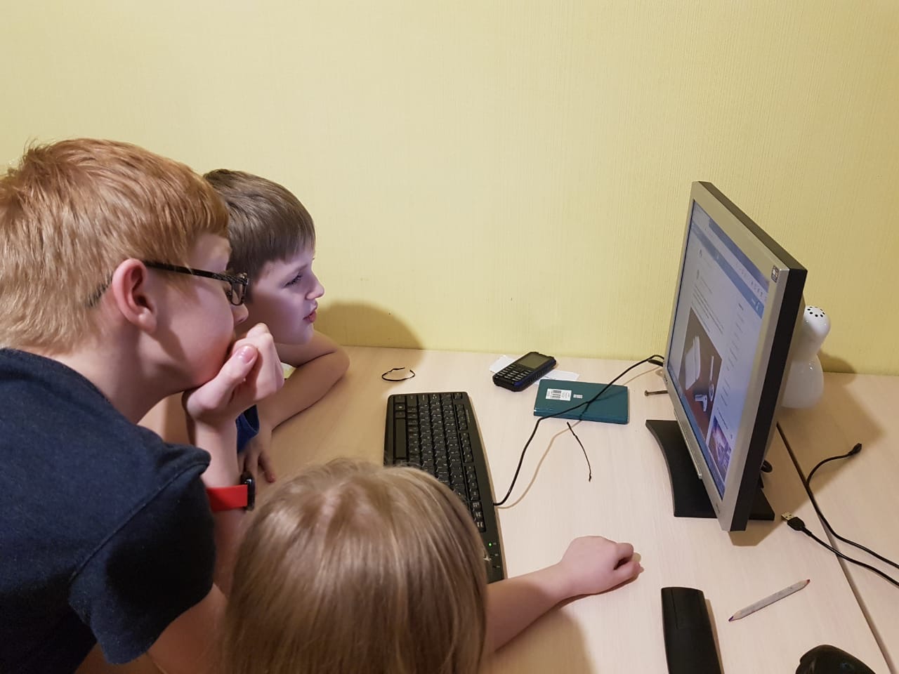 Еще одна кузбасская семья получила компьютер в рамках благотворительной акции «Цифропомощь»