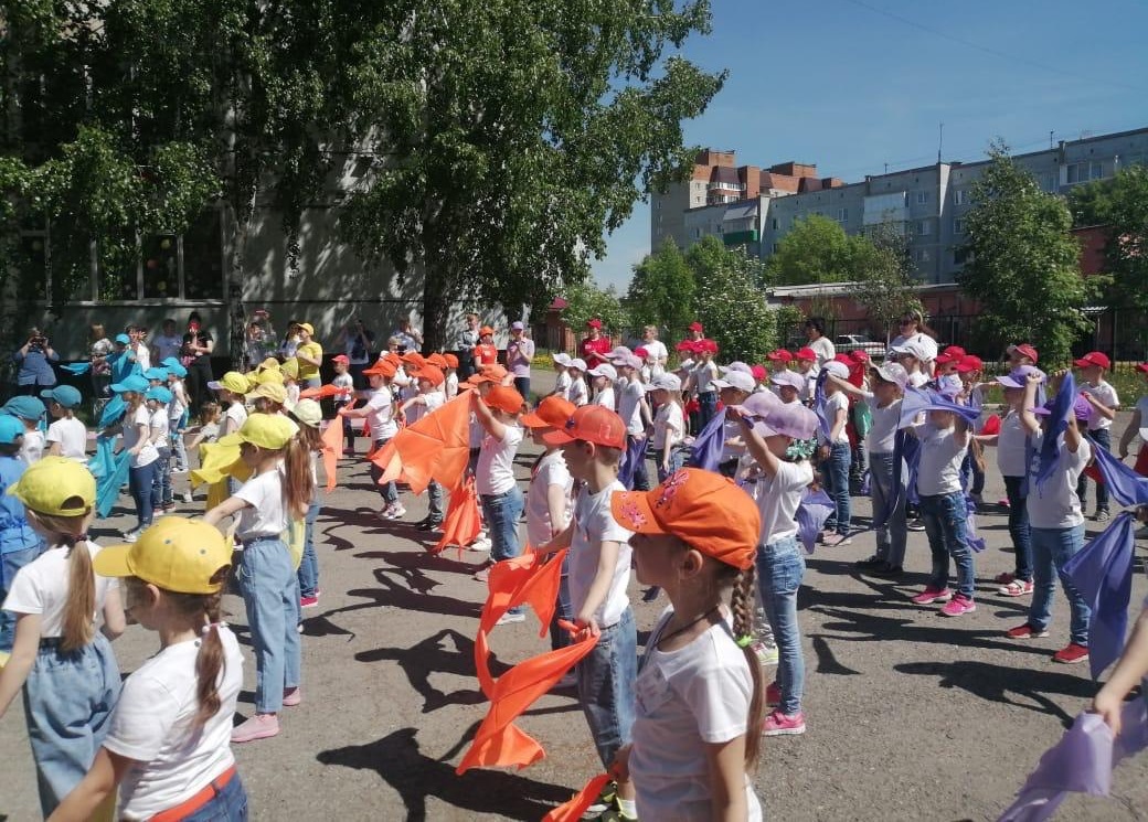 Городской детский фестиваль профессий прошел для дошкольников Прокопьевска 