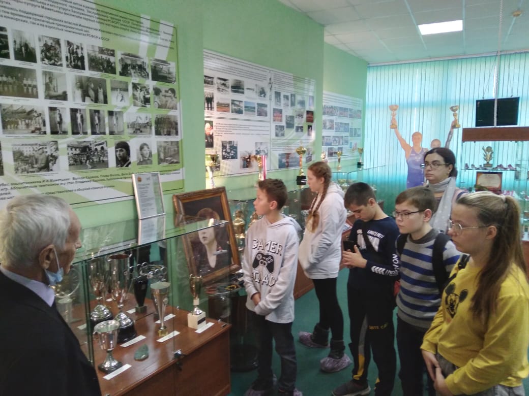 Свыше 800 кузбасских школьников стали участниками первого этапа областной акции «Люби и знай родной Кузбасс!»