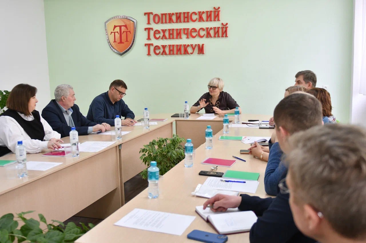 Дни Министерства образования Кузбасса прошли в Топкинском муниципальном округе
