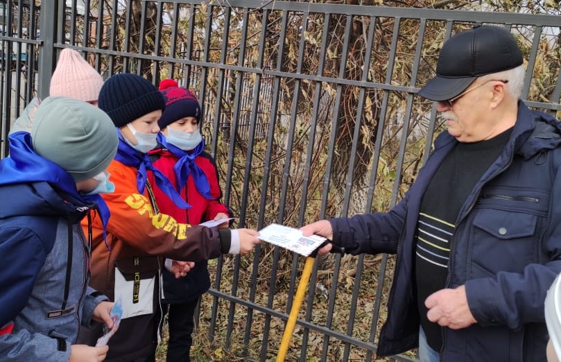 Кузбасские школьники провели социальную акцию «Почта Добра» в Мариинске 