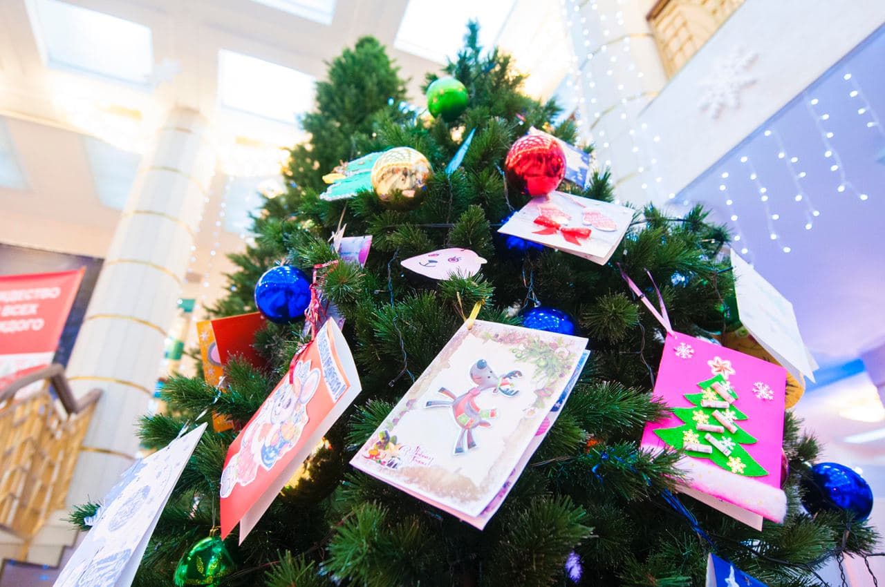 Почти 3 тысячи ребят из детских домов и опекаемых семей Кузбасса получили подарки в рамках областной акции «Рождество для всех и для каждого»
