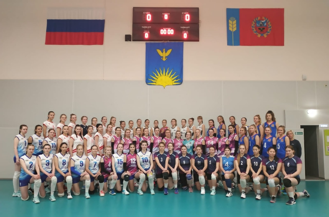 Кузбасская сборная завоевала третье место в полуфинале Первенства России по волейболу 